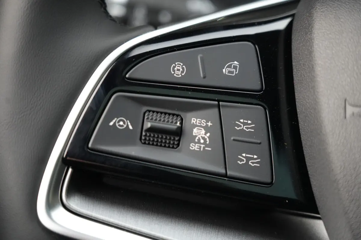 1.5 DM-i PHEV Boost | 218 PK | Pano | 360° Camera | HUD | BYD SEAL U 1.5 DM-i PHEV Boost met 218 PK, 1.498 cc 4-cilinder plug-in hybride aandrijving, panoramadak, Head-Up Display, 360° cam