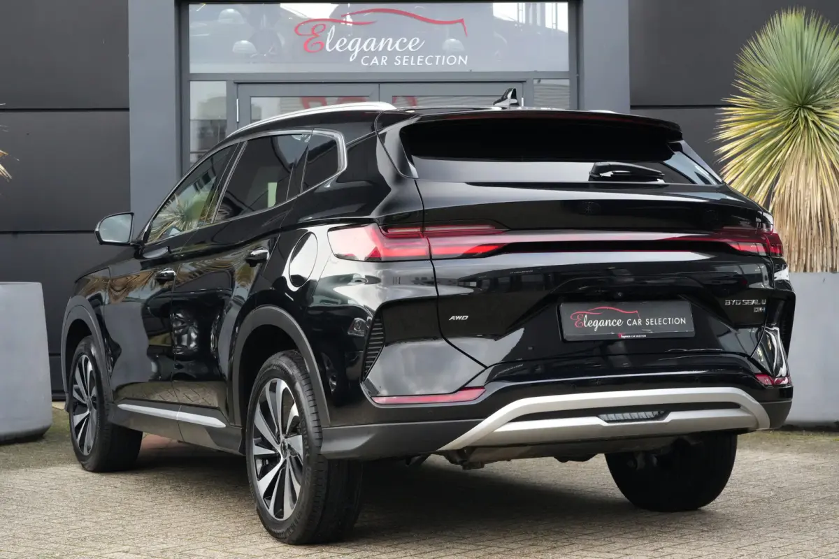 1.5 DM-i PHEV Boost | 218 PK | Pano | 360° Camera | HUD | BYD SEAL U 1.5 DM-i PHEV Boost met 218 PK, 1.498 cc 4-cilinder plug-in hybride aandrijving, panoramadak, Head-Up Display, 360° cam