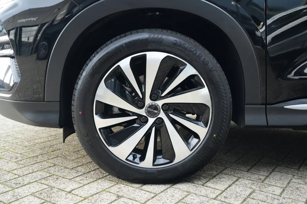 1.5 DM-i PHEV Boost | 218 PK | Pano | 360° Camera | HUD | BYD SEAL U 1.5 DM-i PHEV Boost met 218 PK, 1.498 cc 4-cilinder plug-in hybride aandrijving, panoramadak, Head-Up Display, 360° cam
