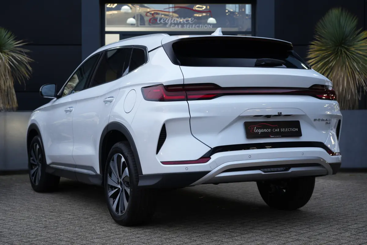 1.5 DM-i PHEV Boost | 218 PK | Pano | HUD | 360° Camera | BYD SEAL U 1.5 DM-i PHEV Boost met 218 PK, 1.498 cc 4-cilinder plug-in hybride aandrijving, panoramadak, Head-Up Display, 360° cam