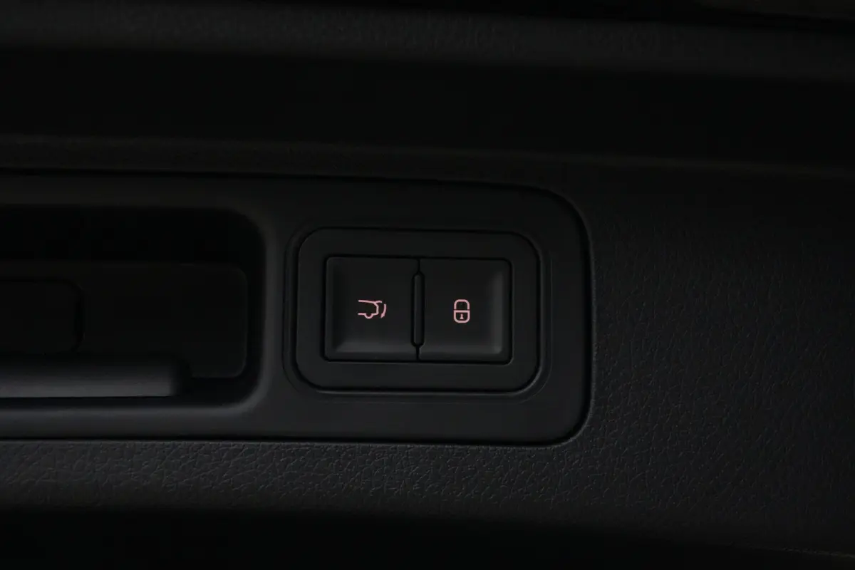 1.5 DM-i PHEV Boost | 218 PK | Pano | HUD | 360° Camera | BYD SEAL U 1.5 DM-i PHEV Boost met 218 PK, 1.498 cc 4-cilinder plug-in hybride aandrijving, panoramadak, Head-Up Display, 360° cam