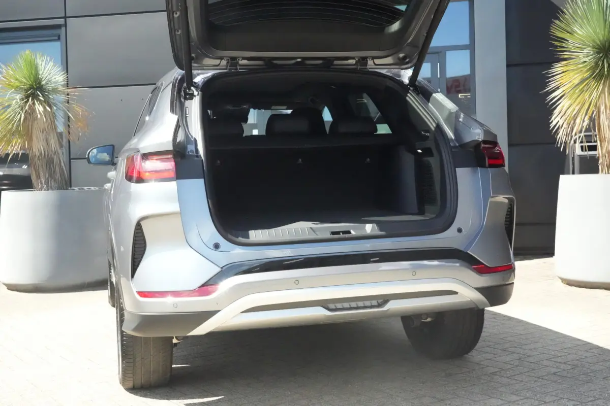 1.5 DM-i PHEV Boost | 218 PK | Pano | HUD | 360° Camera | BYD SEAL U 1.5 DM-i PHEV Boost met 218 PK, 1.498 cc 4-cilinder plug-in hybride aandrijving, panoramadak, Head-Up Display, 360° cam