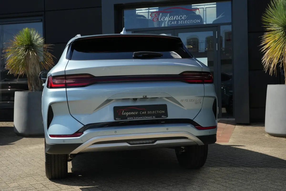 1.5 DM-i PHEV Boost | 218 PK | Pano | HUD | 360° Camera | BYD SEAL U 1.5 DM-i PHEV Boost met 218 PK, 1.498 cc 4-cilinder plug-in hybride aandrijving, panoramadak, Head-Up Display, 360° cam