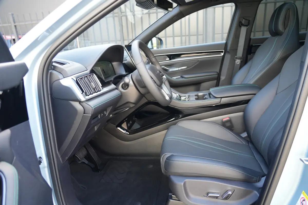 1.5 DM-i PHEV Boost | 218 PK | Pano | HUD | 360° Camera | BYD SEAL U 1.5 DM-i PHEV Boost met 218 PK, 1.498 cc 4-cilinder plug-in hybride aandrijving, panoramadak, Head-Up Display, 360° cam