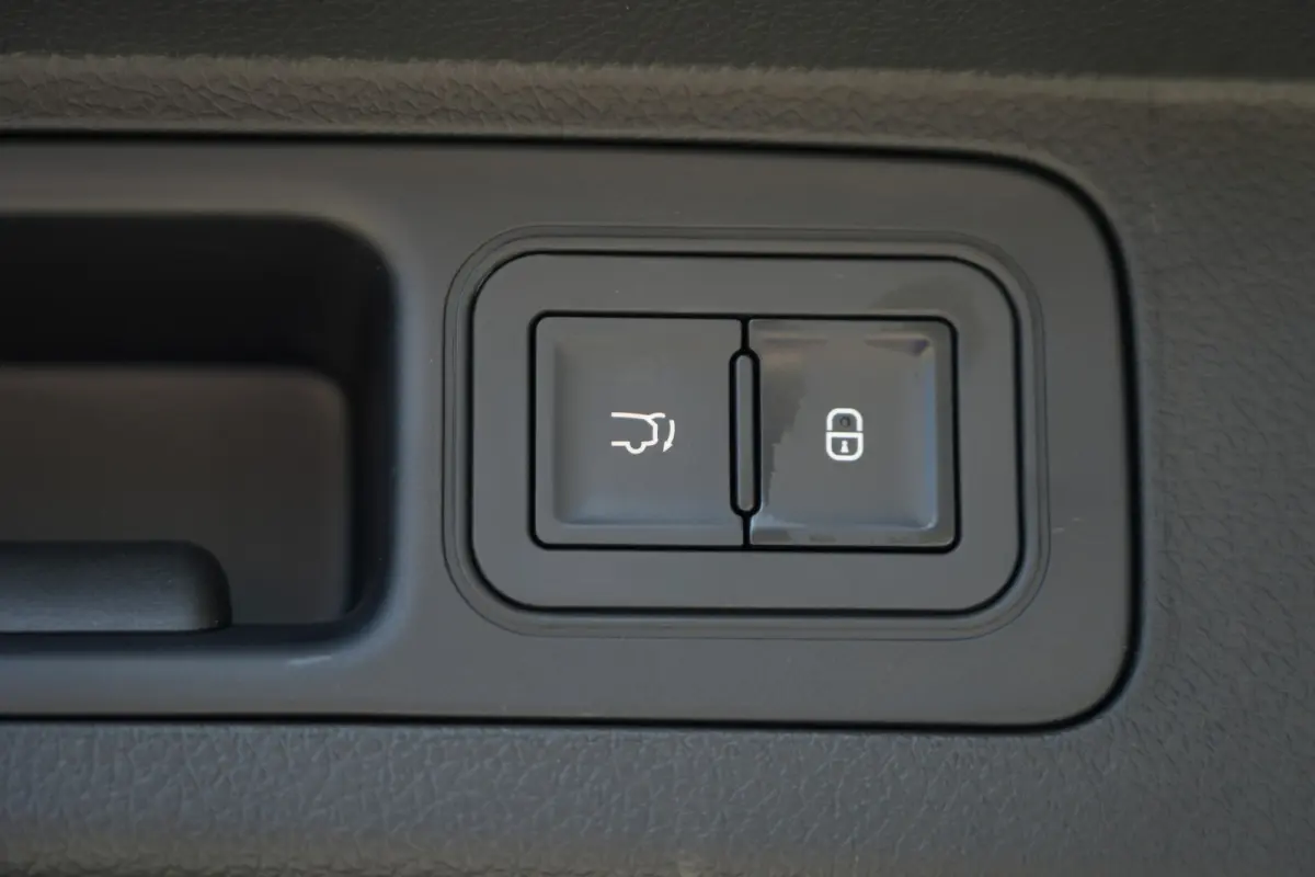 1.5 DM-i PHEV Boost | 218 PK | Pano | HUD | 360° Camera | BYD SEAL U 1.5 DM-i PHEV Boost met 218 PK, 1.498 cc 4-cilinder plug-in hybride aandrijving, panoramadak, Head-Up Display, 360° cam