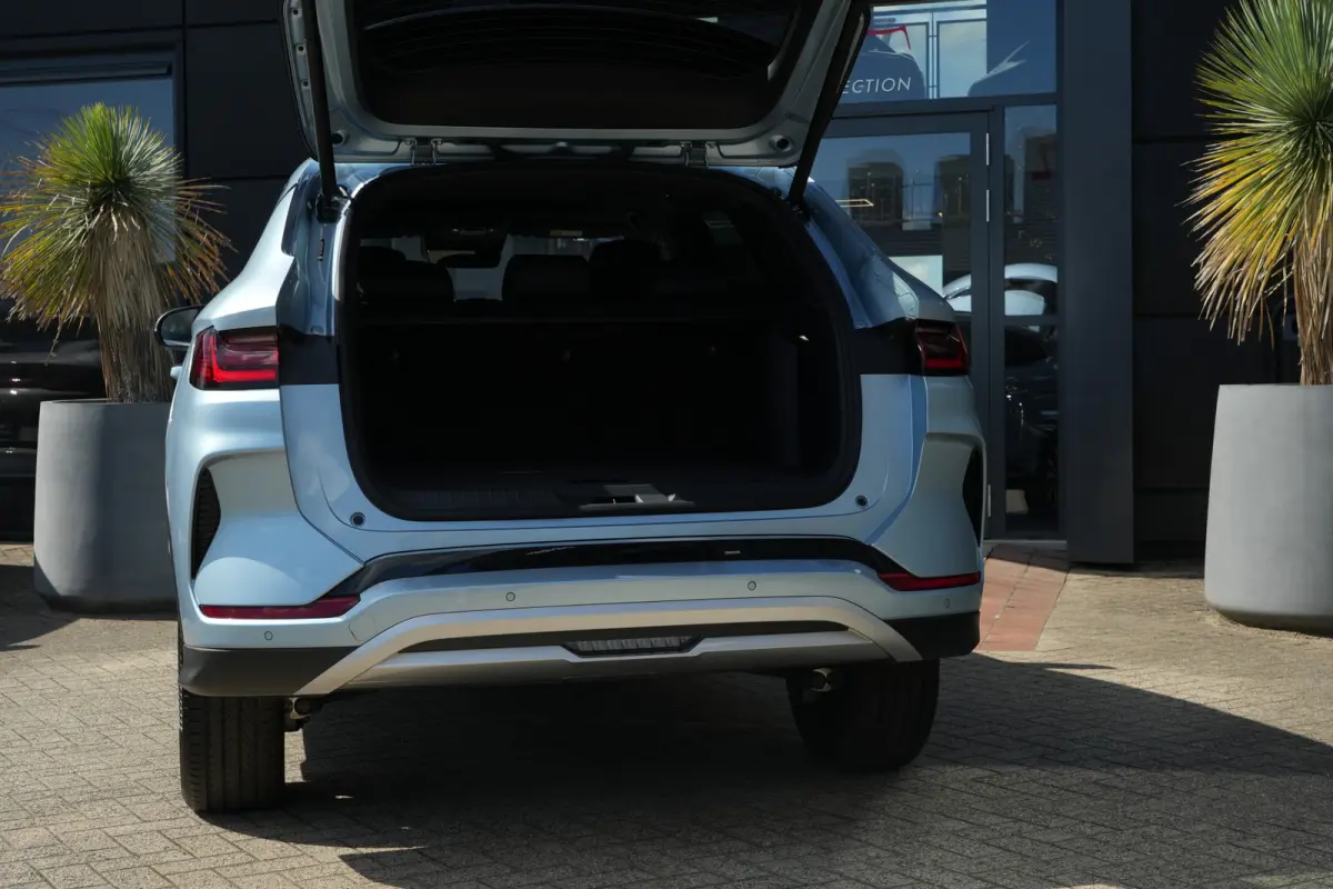 1.5 DM-i PHEV Boost | 218 PK | Pano | HUD | 360° Camera | BYD SEAL U 1.5 DM-i PHEV Boost met 218 PK, 1.498 cc 4-cilinder plug-in hybride aandrijving, panoramadak, Head-Up Display, 360° cam