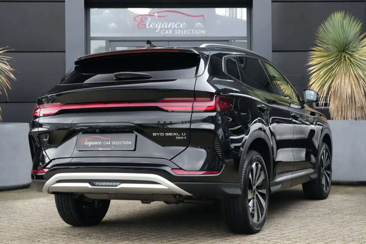 1.5 DM-i Boost | Plug in Hybrid | 218 PK | Pano | HUD | 360° Camera | BYD SEAL U 1.5 DM-i PHEV Boost met 218 PK, 1.498 cc 4-cilinder plug-in hybride aandrijving, panoramadak, Head-Up Displa