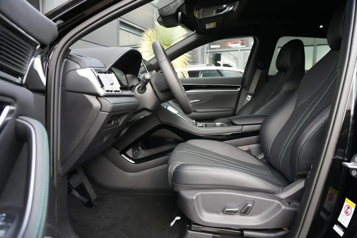 1.5 DM-i Boost | Plug in Hybrid | 218 PK | Pano | HUD | 360° Camera | BYD SEAL U 1.5 DM-i PHEV Boost met 218 PK, 1.498 cc 4-cilinder plug-in hybride aandrijving, panoramadak, Head-Up Displa