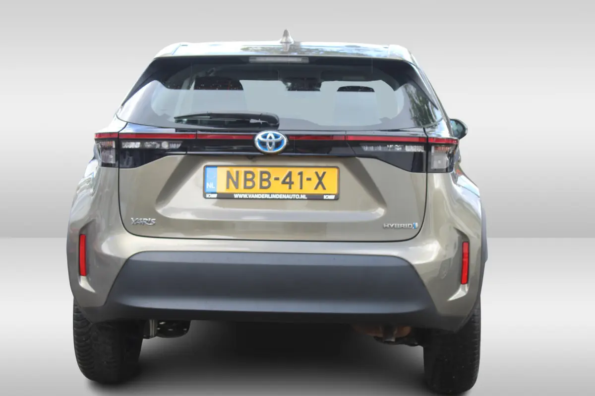 1.5 Hybrid Active l Adaptief Cruise Control l Lane Assist l Achteruitrijcamera l Climate control l Apple carplay/ android auto l Elektrisch inklapbare buitenspiegels l Verwarmbare Spiegels