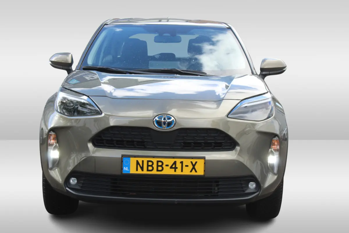 1.5 Hybrid Active Apple carplay/ android auto l Armsteun l Elektrisch inklapbare buitenspiegels l Climate control l Achteruitrijcamera l Verwarmbare spiegel