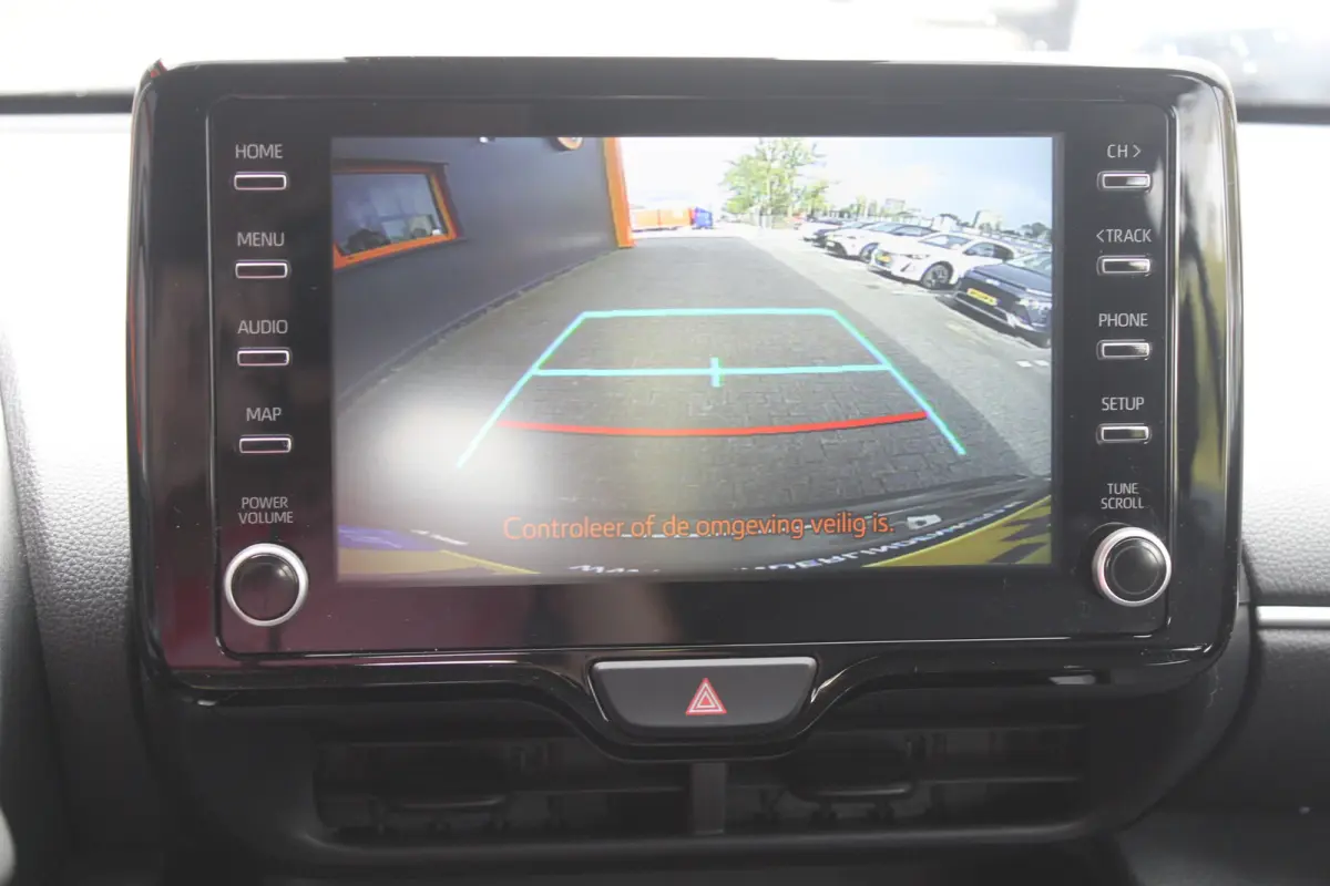 1.5 Hybrid Active Apple carplay/ android auto l Armsteun l Elektrisch inklapbare buitenspiegels l Climate control l Achteruitrijcamera l Verwarmbare spiegel