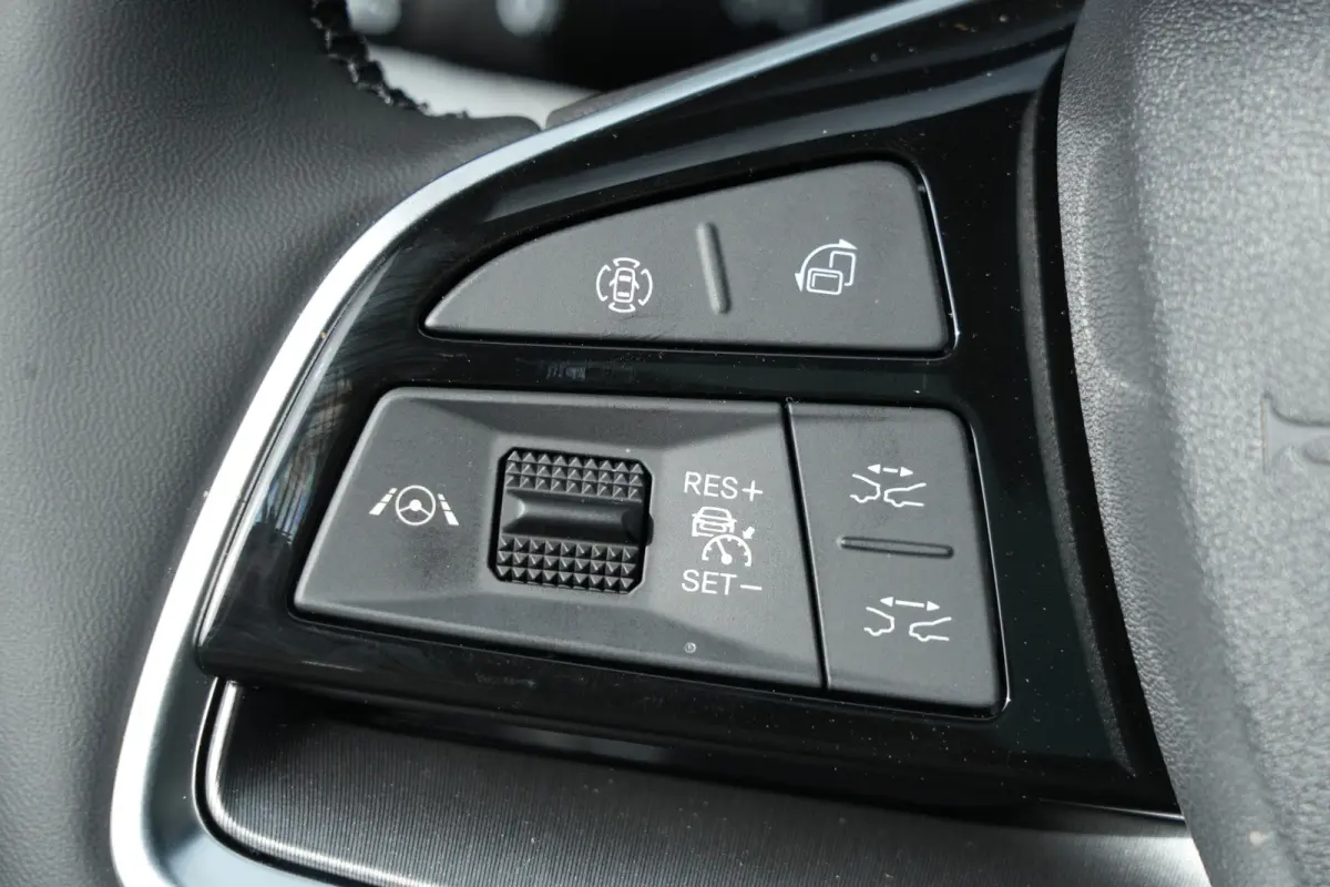 1.5 DM-i FWD Comfort | 218 PK | 120KM | Pano | HUD | 360° Camera | BYD SEAL U 1.5 DM-i PHEV FWD Comfort met 218 PK, 1.498 cc 4-cilinder plug-in hybride aandrijving, panoramadak, Head-Up Dis