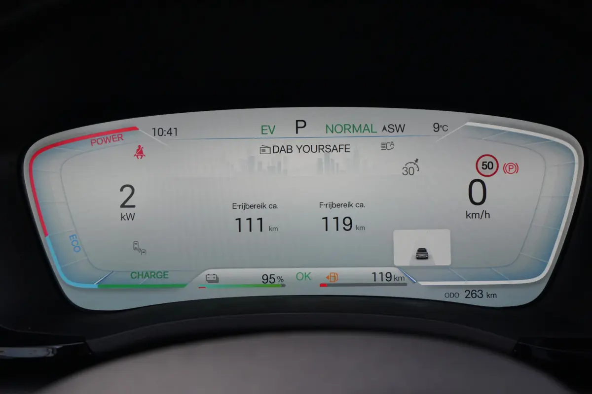 1.5 DM-i FWD Comfort | 218 PK | 120KM | Pano | HUD | 360° Camera | BYD SEAL U 1.5 DM-i PHEV FWD Comfort met 218 PK, 1.498 cc 4-cilinder plug-in hybride aandrijving, panoramadak, Head-Up Dis
