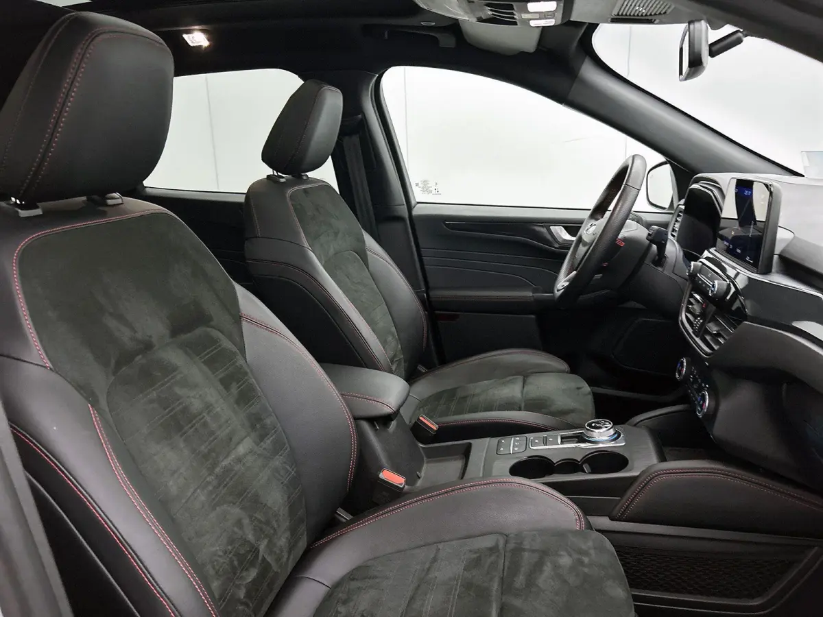 2.5 PHEV Graphite Tech Edition | PANORAMADAK | AUTOMATISCHE ACHTERKLEP | INKLAPBARE TREKHAAK | ACHTERUITRIJCAMERA | ELEKTRISCH VERSTELBARE STOELEN | STOELVERWARMING | APPLE CARPLAY / ANDROID