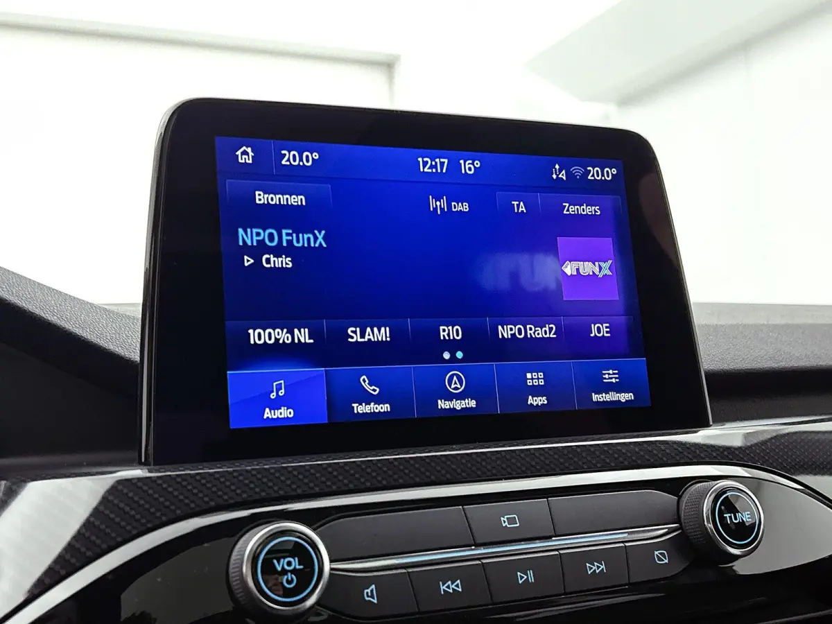 2.5 PHEV Graphite Tech Edition | PANORAMADAK | AUTOMATISCHE ACHTERKLEP | INKLAPBARE TREKHAAK | ACHTERUITRIJCAMERA | ELEKTRISCH VERSTELBARE STOELEN | STOELVERWARMING | APPLE CARPLAY / ANDROID