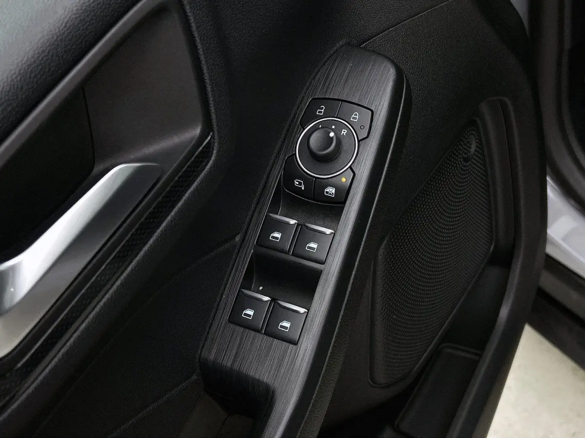 2.5 PHEV Graphite Tech Edition | PANORAMADAK | AUTOMATISCHE ACHTERKLEP | INKLAPBARE TREKHAAK | ACHTERUITRIJCAMERA | ELEKTRISCH VERSTELBARE STOELEN | STOELVERWARMING | APPLE CARPLAY / ANDROID