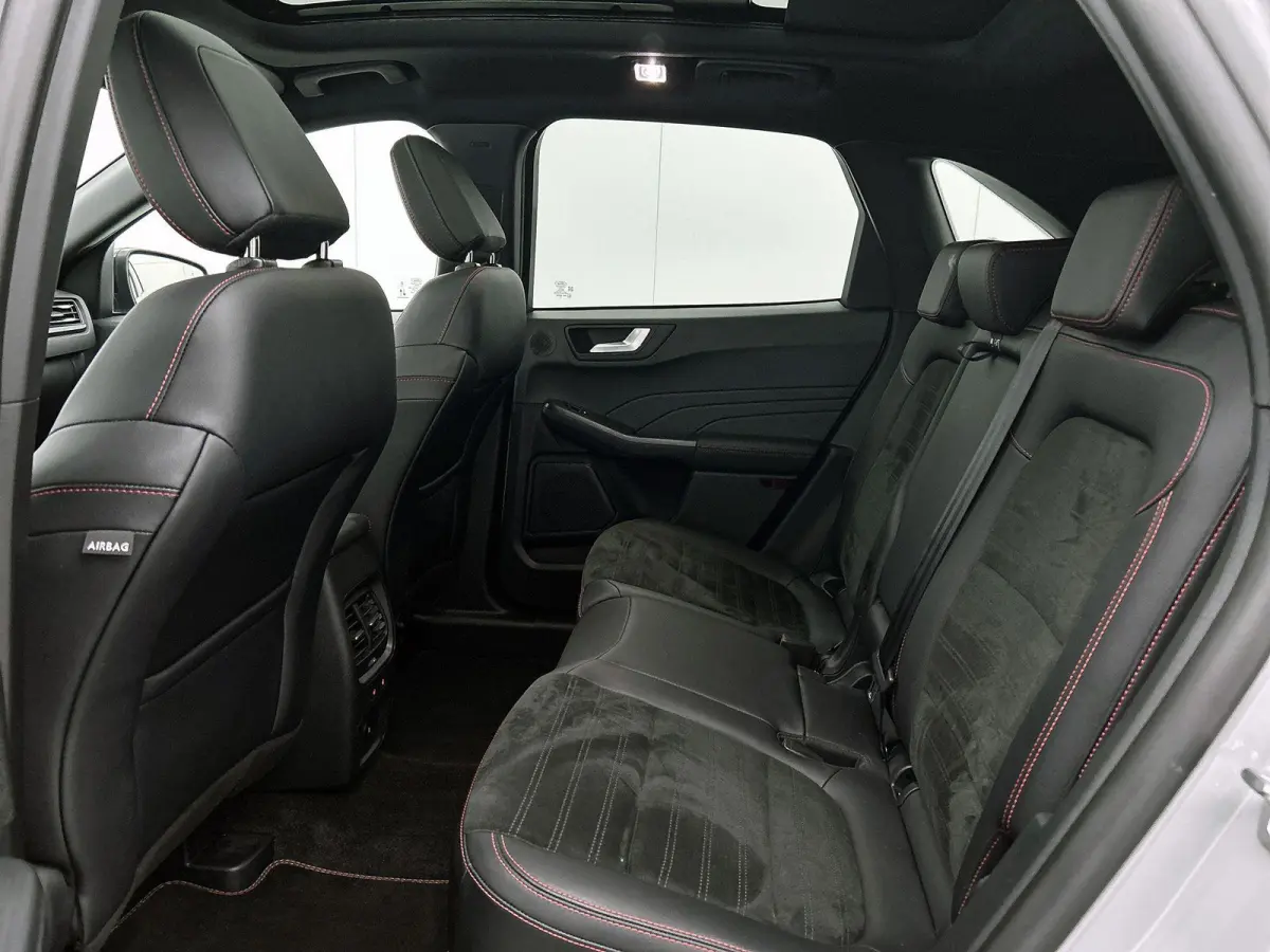 2.5 PHEV Graphite Tech Edition | PANORAMADAK | AUTOMATISCHE ACHTERKLEP | INKLAPBARE TREKHAAK | ACHTERUITRIJCAMERA | ELEKTRISCH VERSTELBARE STOELEN | STOELVERWARMING | APPLE CARPLAY / ANDROID