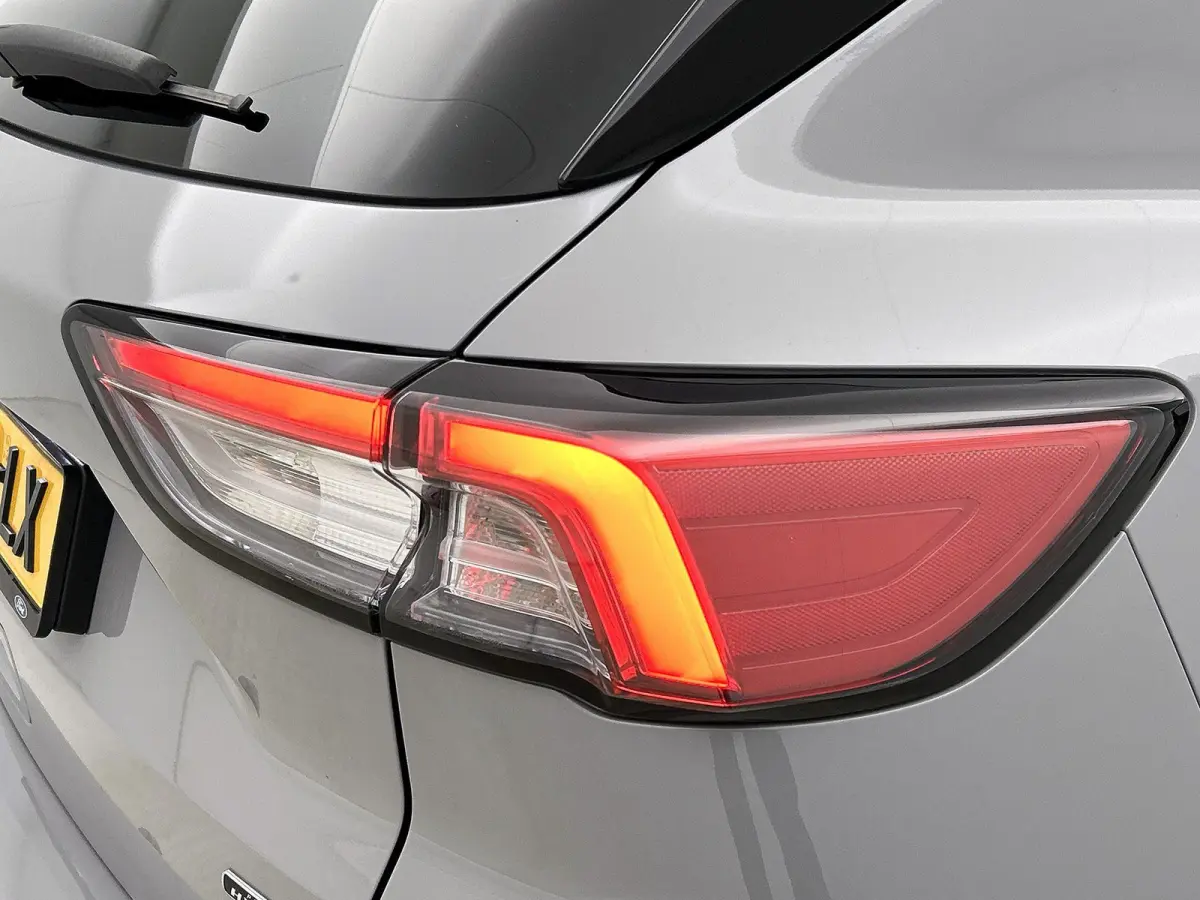 2.5 PHEV Graphite Tech Edition | PANORAMADAK | AUTOMATISCHE ACHTERKLEP | INKLAPBARE TREKHAAK | ACHTERUITRIJCAMERA | ELEKTRISCH VERSTELBARE STOELEN | STOELVERWARMING | APPLE CARPLAY / ANDROID