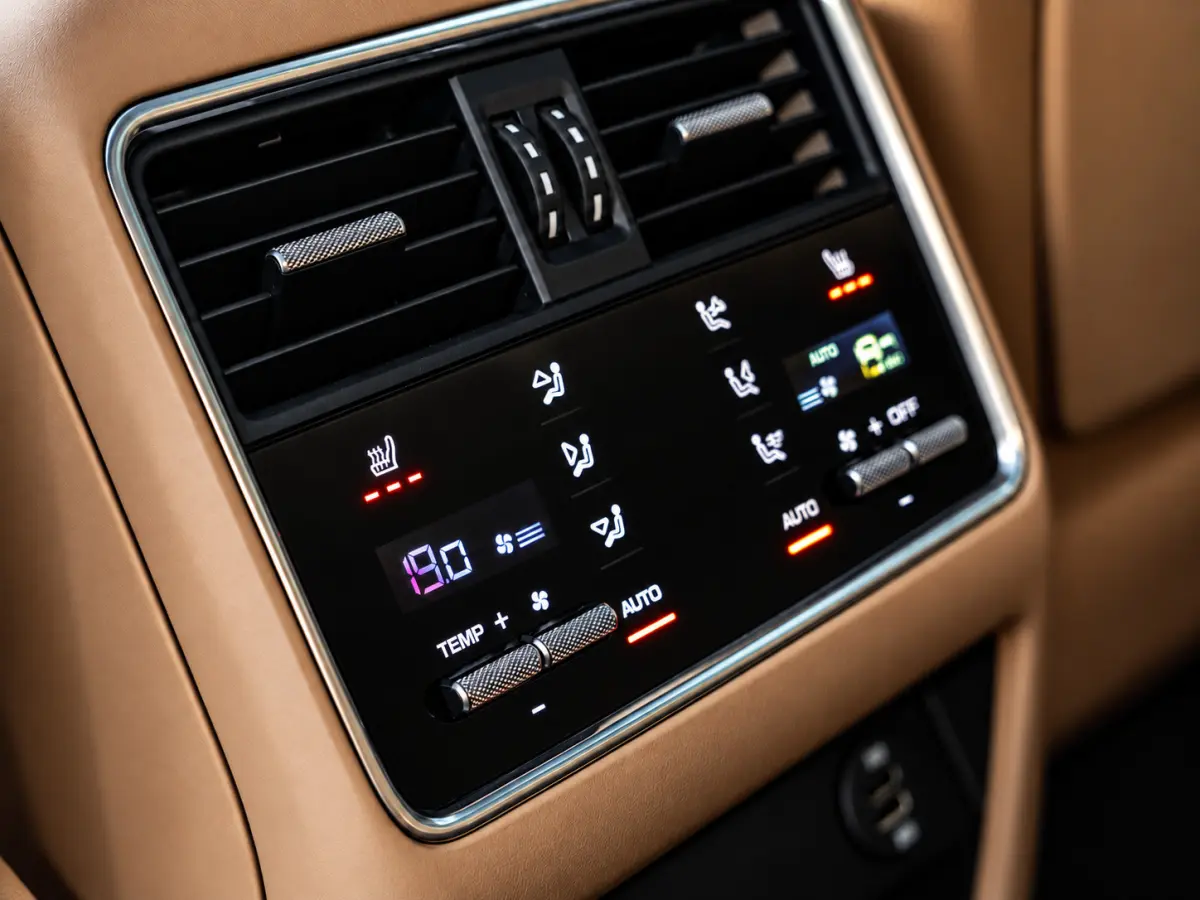 4.0 Turbo|PANO|CHRONO|BOSE|APP|22''|CAM|HOUT