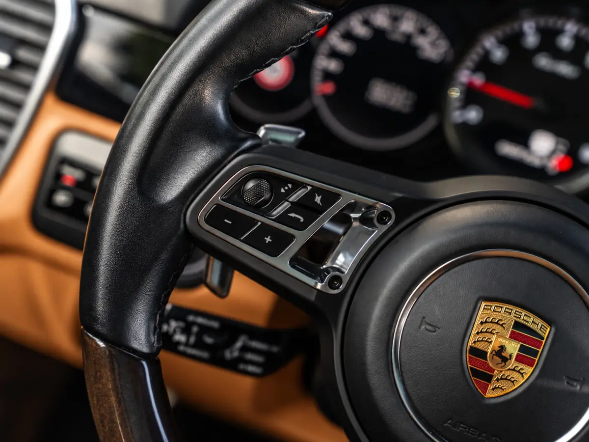 4.0 Turbo|PANO|CHRONO|BOSE|APP|22''|CAM|HOUT