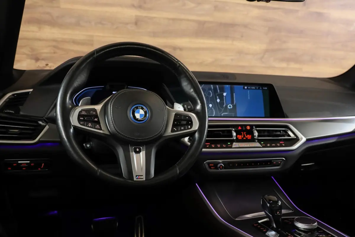 xDrive45e M-Sport|Pano|360|HUD|Aero|Stuurverwarming|