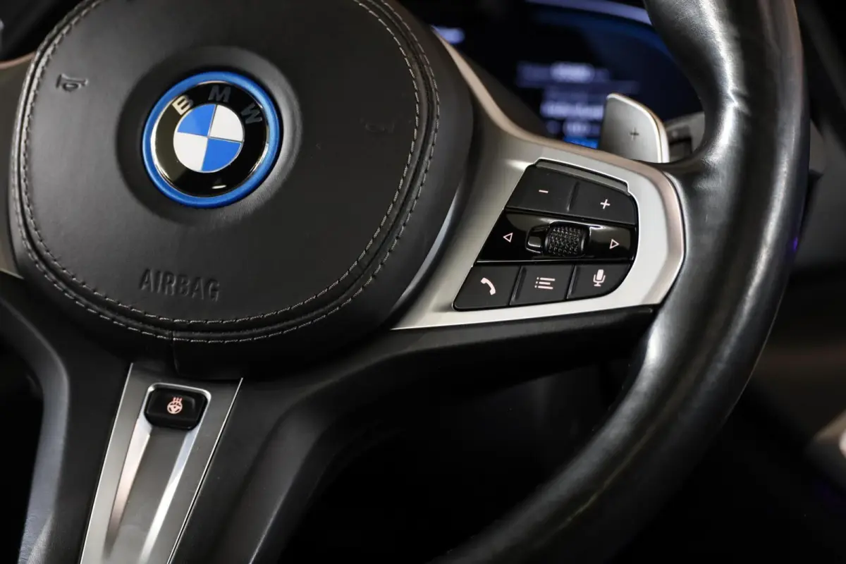 xDrive45e M-Sport|Pano|360|HUD|Aero|Stuurverwarming|