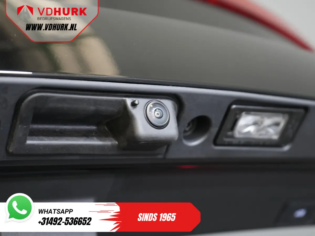 1.5 TSI e-Hybrid 272 pk VZ Limited Pano/ Elek.Trekhaak/ Sennheiser/ 360 Camera/ Matrix/ Snellader/ Elek.klep/ Head-up/ Memory/ Standkachel/ Stoelverw./ Carplay/ Adapt.Cruise/ PDC/ 20'' LMV