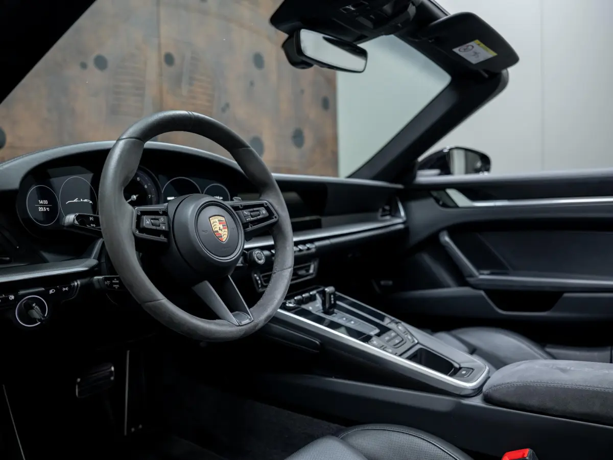 3.0 Carrera 4S | PCCB | SportDesign | Lift | Achterasbest. | Sportuitlaat | Keyless |