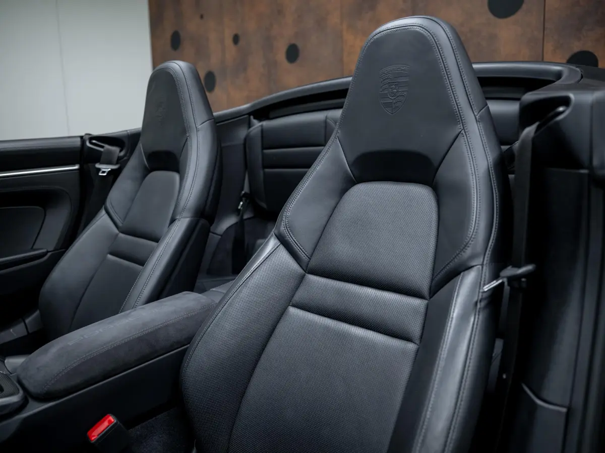 3.0 Carrera 4S | PCCB | SportDesign | Lift | Achterasbest. | Sportuitlaat | Keyless |