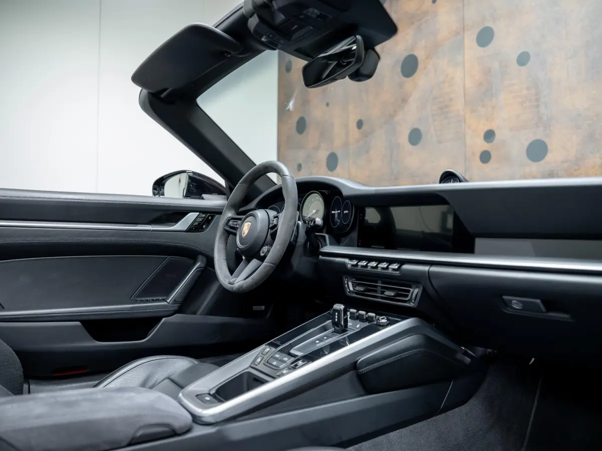 3.0 Carrera 4S | PCCB | SportDesign | Lift | Achterasbest. | Sportuitlaat | Keyless |