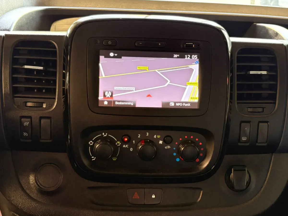 1.6 CDTI L2H1 Achteruitrijcamera, Navi