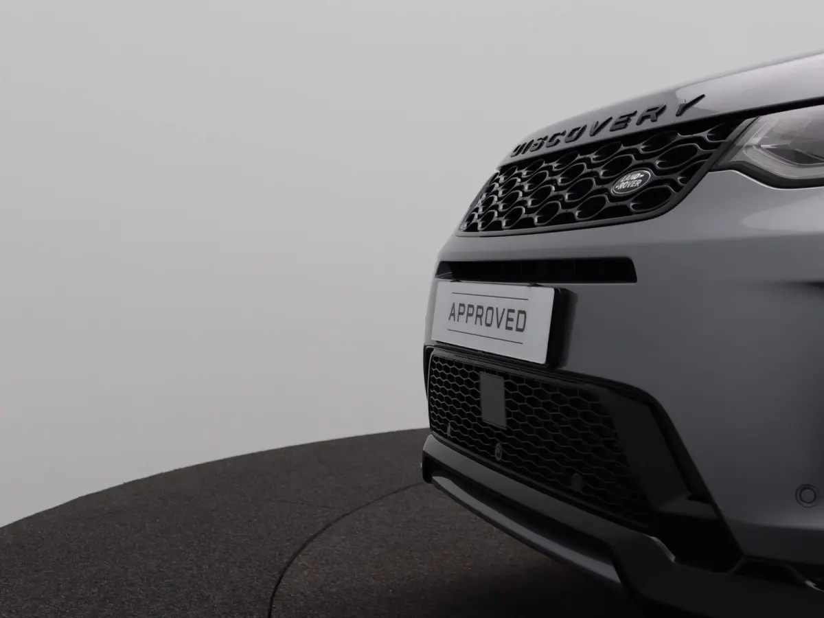 P300e Dynamic SE | Stoelverwarming |  3D Surround Camera View | Panoramisch Glazen dak