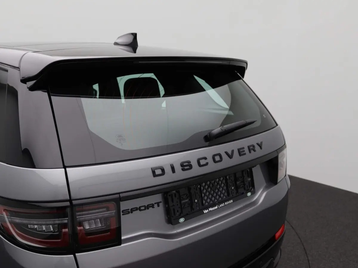 P300e Dynamic SE | Stoelverwarming |  3D Surround Camera View | Panoramisch Glazen dak