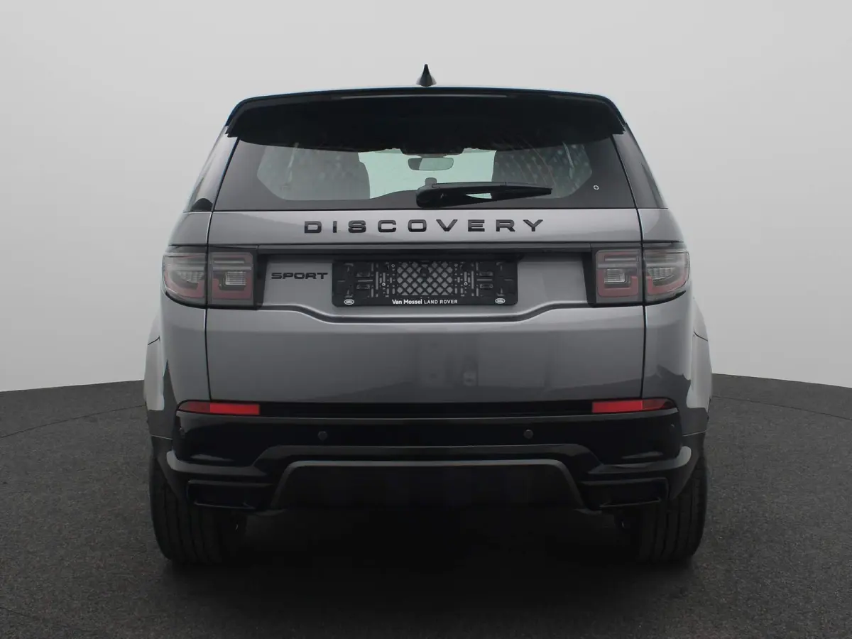 P300e Dynamic SE | Stoelverwarming |  3D Surround Camera View | Panoramisch Glazen dak