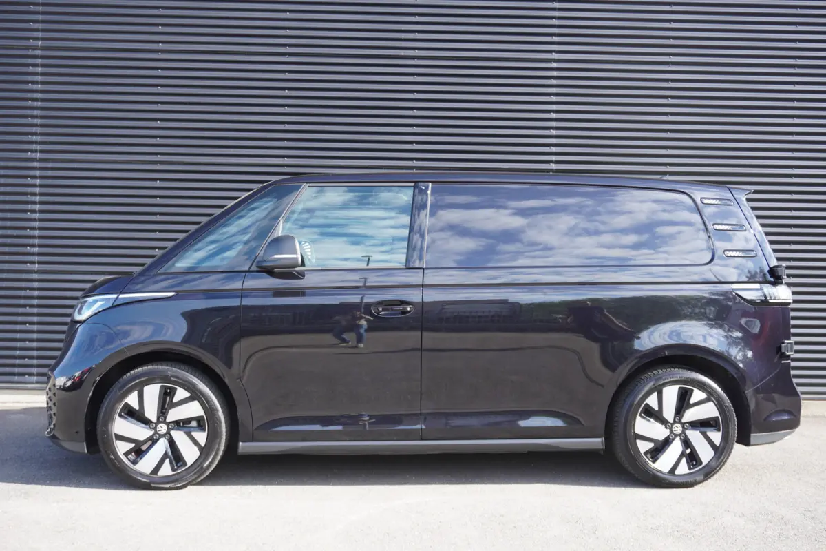 77 kWh 204pk IQ Light Apple carplay camera Parkeersensoren Achterdeuren 2-zit