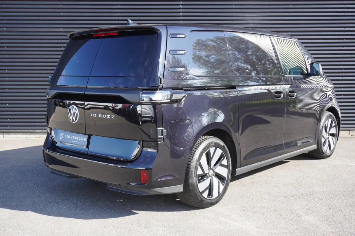 77 kWh 204pk IQ Light Apple carplay camera Parkeersensoren Achterdeuren 2-zit