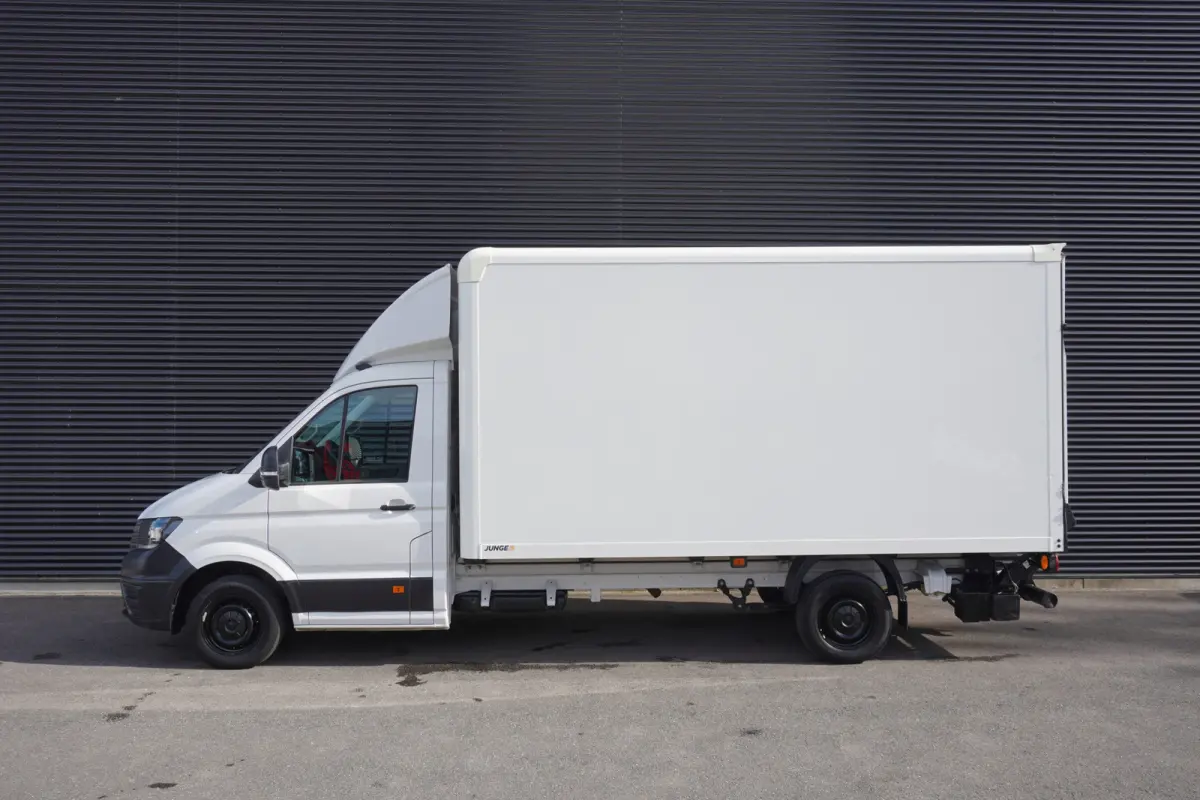 180pk Automaat Bakwagen Laadklep Trekhaak Apple carplay Stoelverwarming Airco Cruise control 3-zits