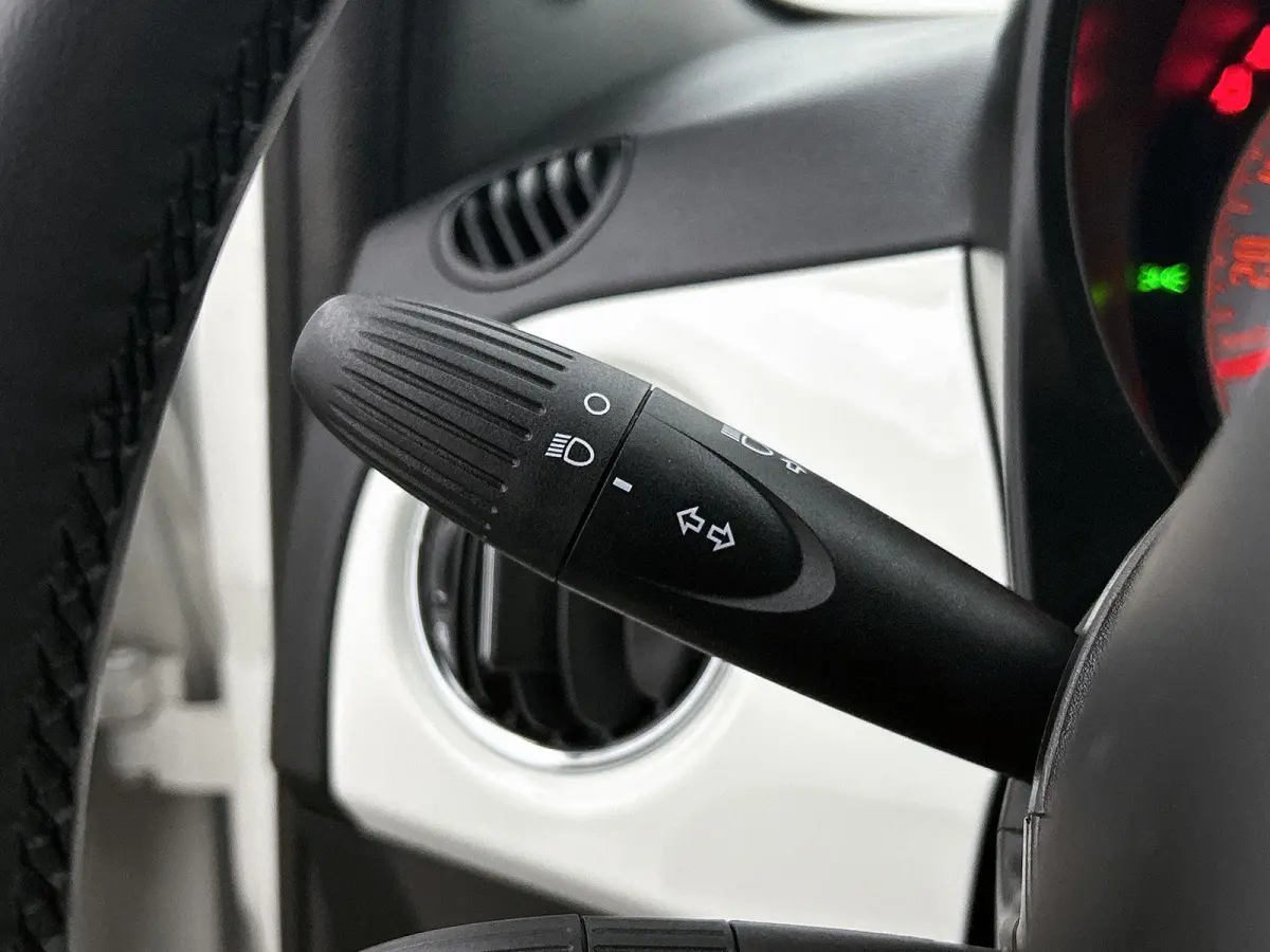 1.0 Hybrid Cult | Airco | Bluethooth | bluetooth