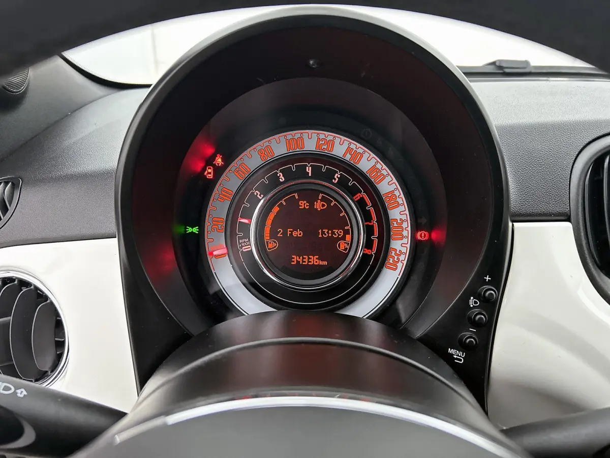 1.0 Hybrid Cult | Airco | Bluethooth | bluetooth