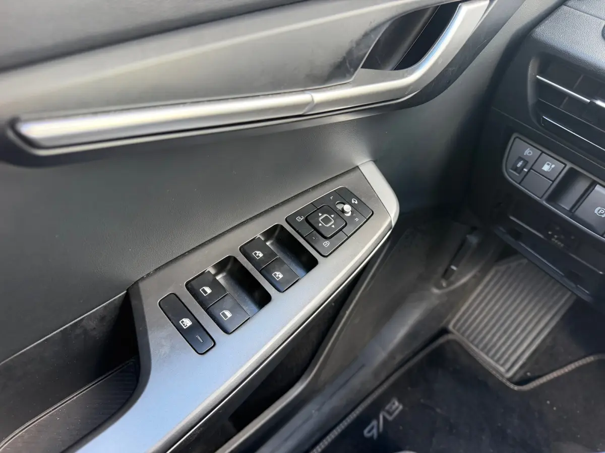 Edition 77.4 kWh - Aurora Black Pearl - Trekhaak - SoH 98%