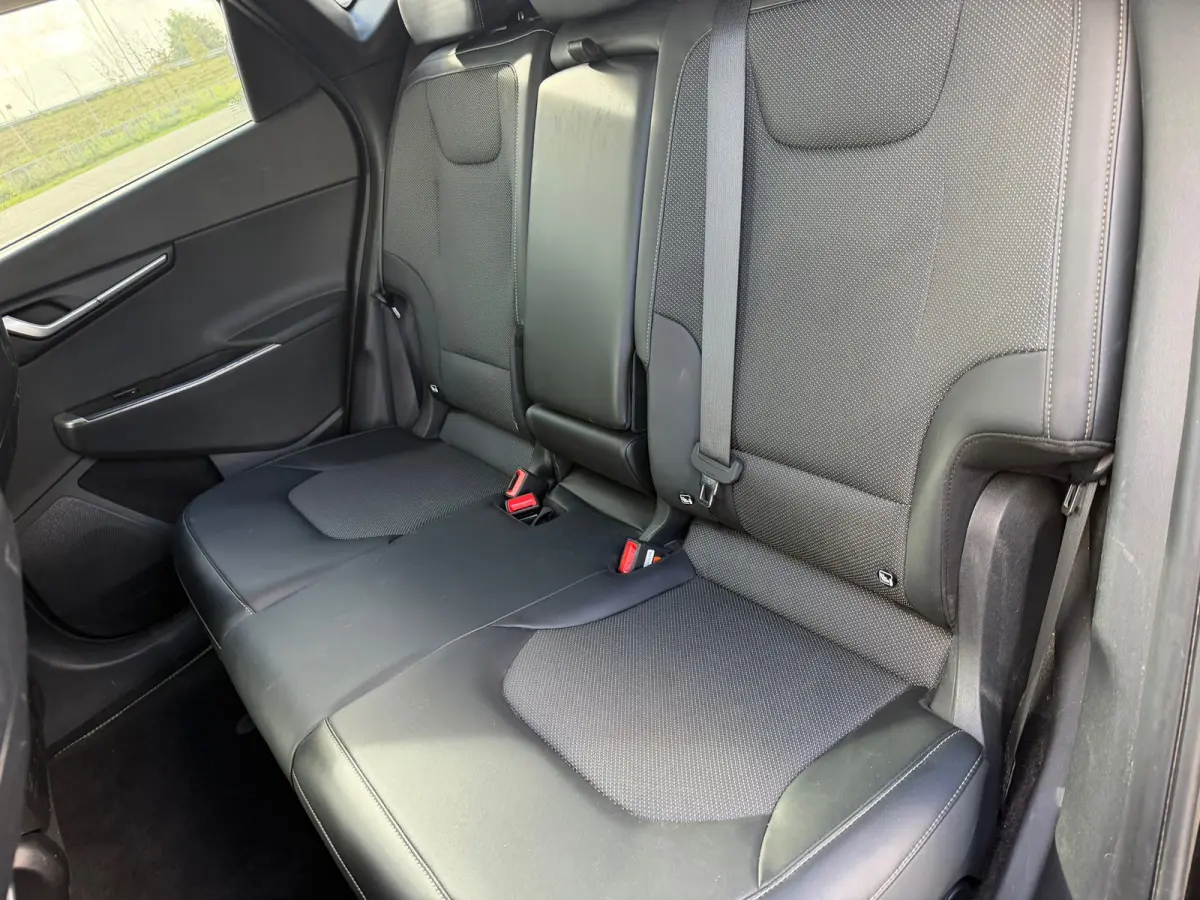 Edition 77.4 kWh - Aurora Black Pearl - Trekhaak - SoH 98%
