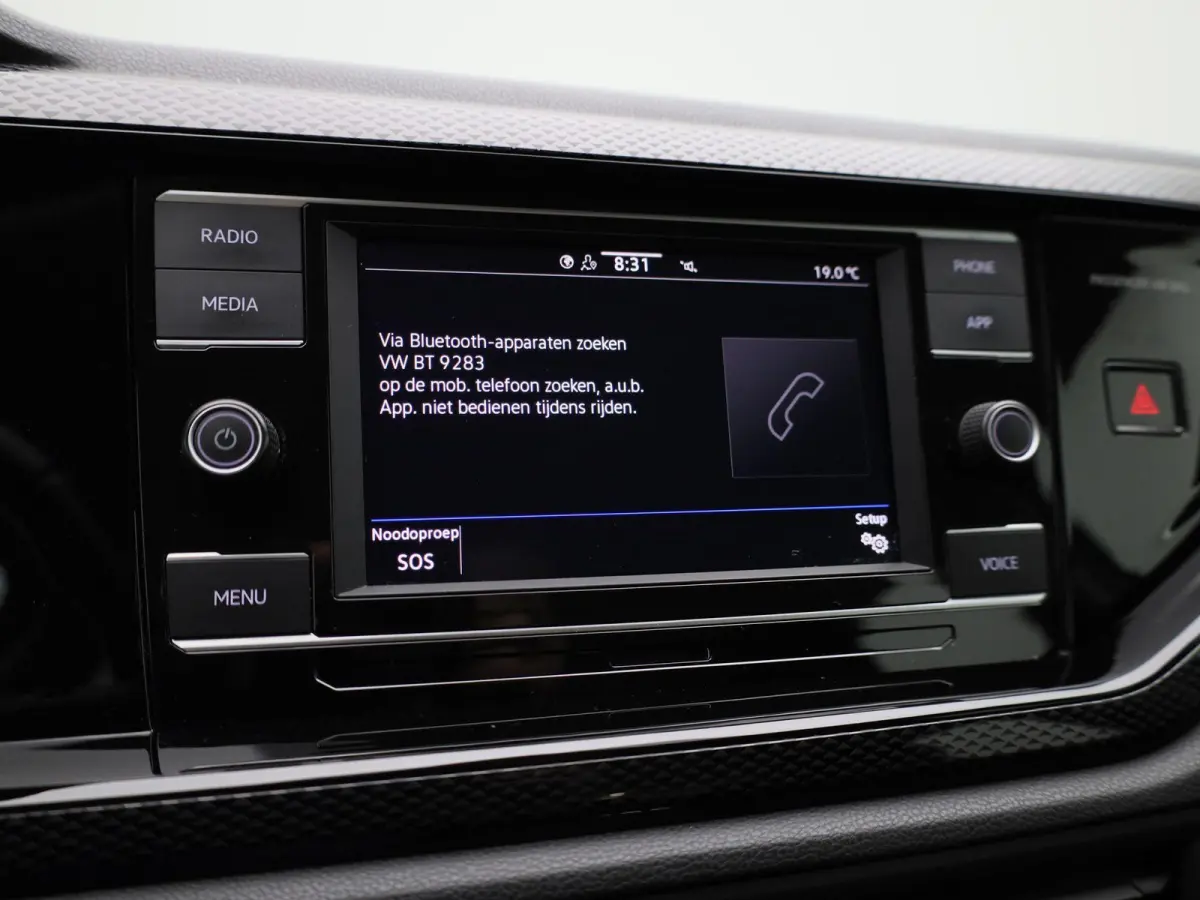 1.0 TSI Life | APPLE CARPLAY | ANDROID AUTO | KEYLESS | ACHTERUITRIJCAMERA | PARKEERSENSOREN | STOELVERWARMING | DIGITAL COCKPIT | ADAPTIVE CRUISE CONTROL | RIJSTROOKHULP | VERLICHTING AUTOM