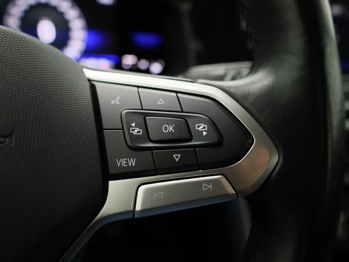 1.0 TSI Life | APPLE CARPLAY | ANDROID AUTO | KEYLESS | ACHTERUITRIJCAMERA | PARKEERSENSOREN | STOELVERWARMING | DIGITAL COCKPIT | ADAPTIVE CRUISE CONTROL | RIJSTROOKHULP | VERLICHTING AUTOM