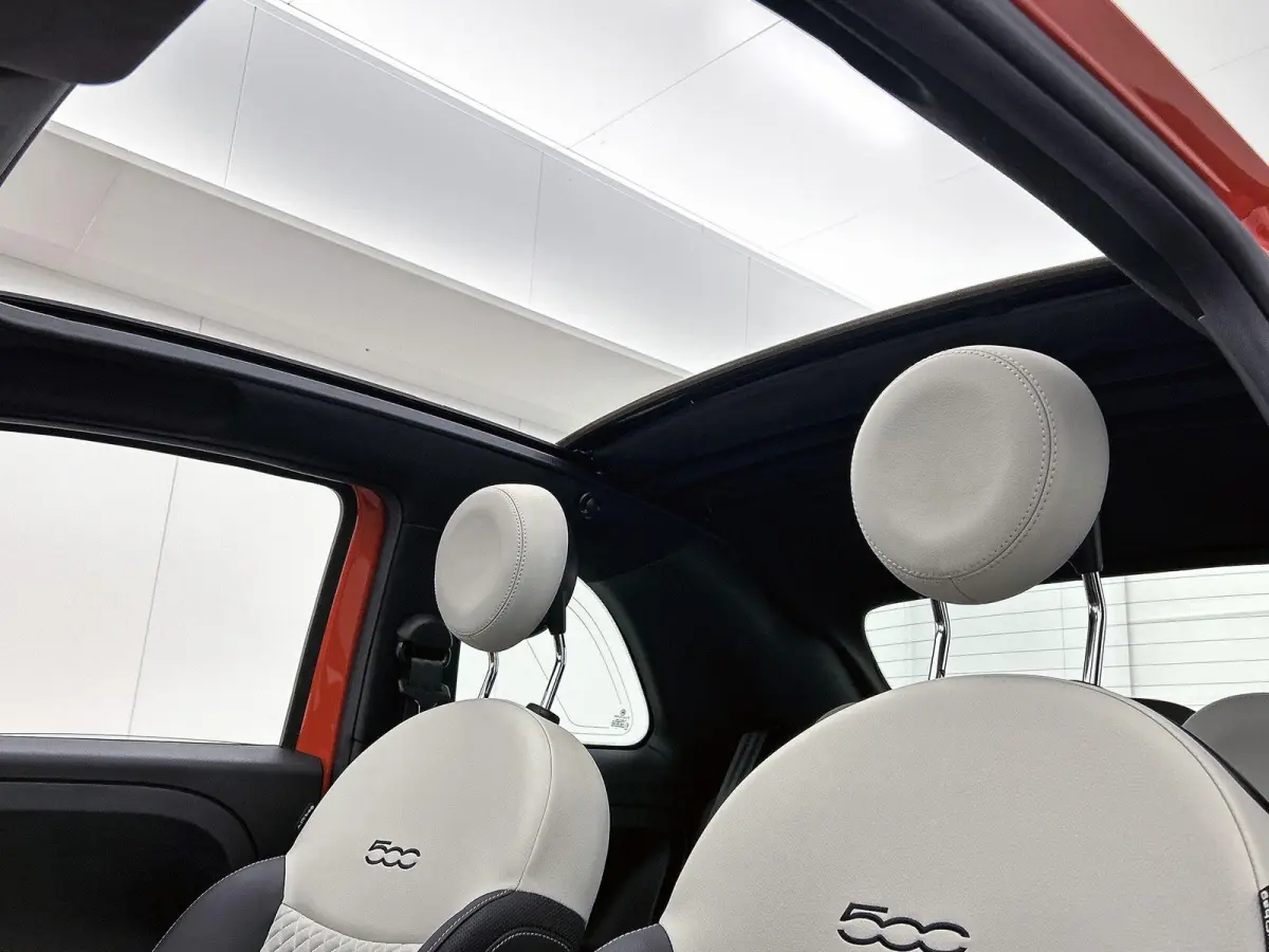 1.0 Hybrid Dolcevita | PDC | Airco | Apple Carplay & Android Auto