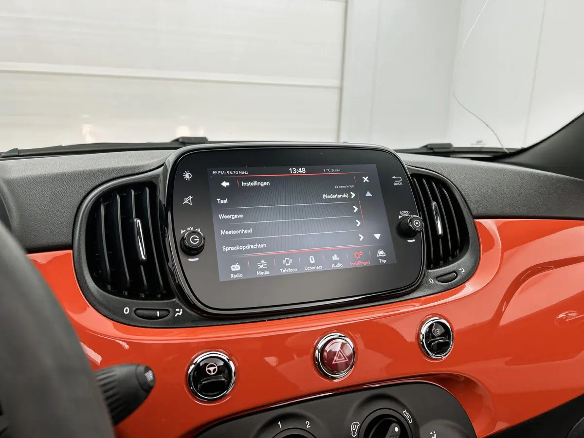 1.0 Hybrid Dolcevita | PDC | Airco | Apple Carplay & Android Auto