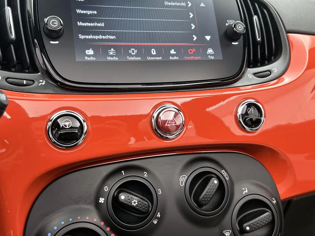 1.0 Hybrid Dolcevita | PDC | Airco | Apple Carplay & Android Auto