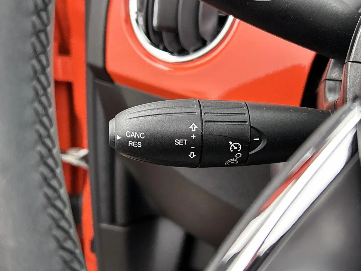 1.0 Hybrid Dolcevita | PDC | Airco | Apple Carplay & Android Auto