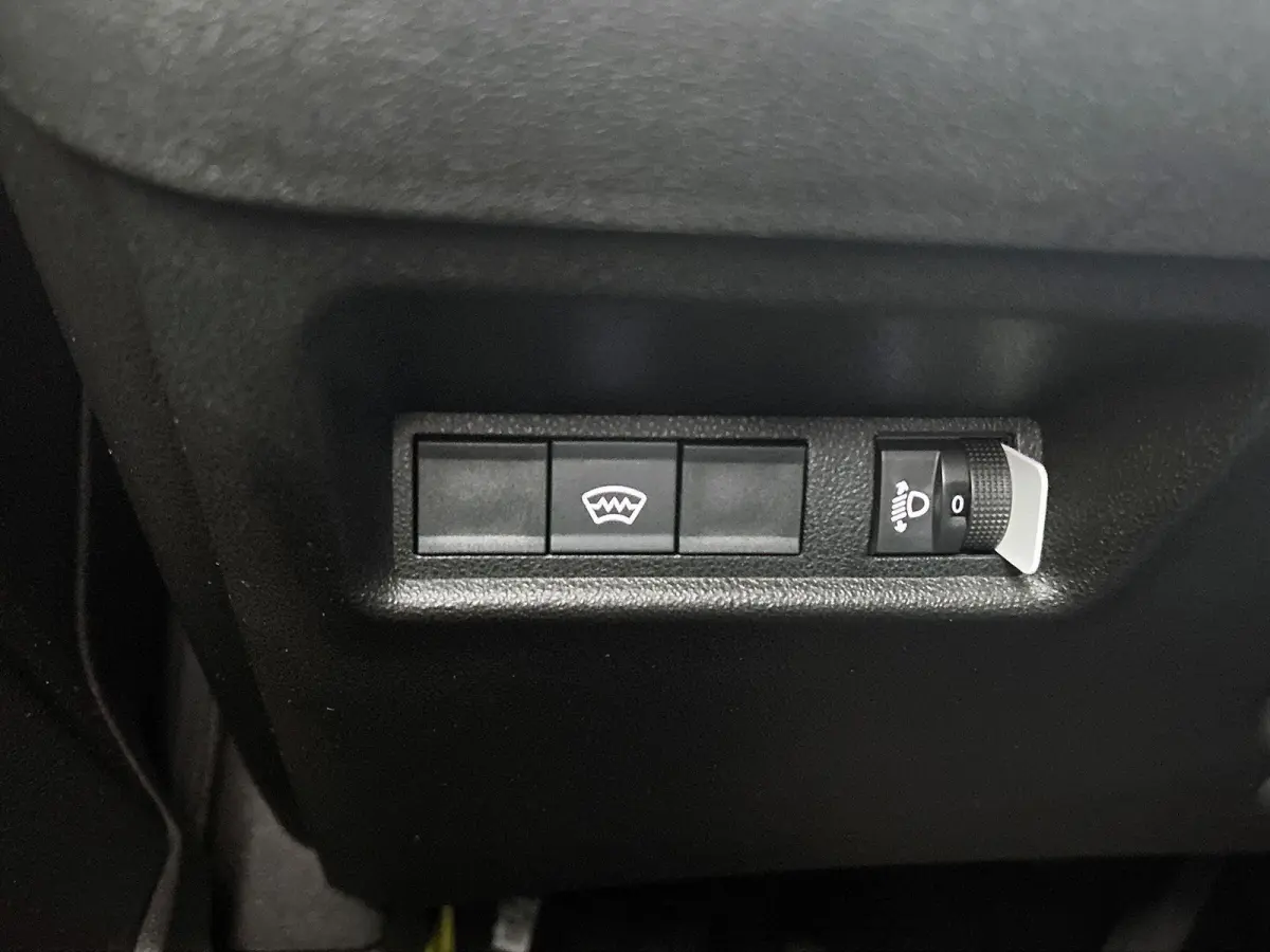 1.2 Hybrid Urban Camera | Navigatie | Climate control | 17" Lichtmetalen velgen
