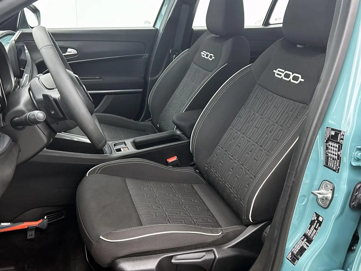 1.2 Hybrid Urban Camera | Navigatie | Climate control | 17" Lichtmetalen velgen