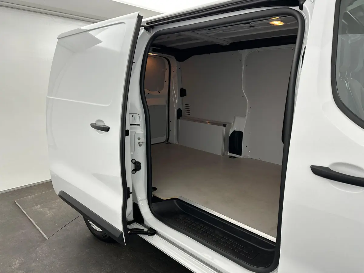 2.0 Diesel 145 S&S L2 | Camera | Betimmering | Cruise Control | Airco | Navigatie | BPM vrij
